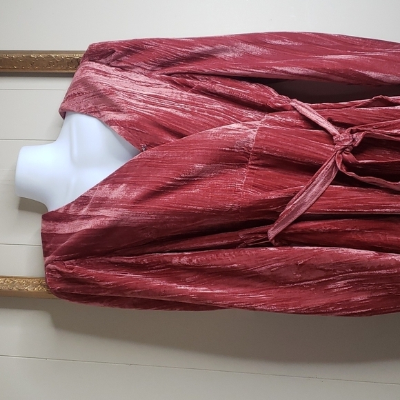 Adelyn Rea Neck Crushed Velvet Long Puff  Sleeve Faux Wrap Dress - Picture 2 of 8